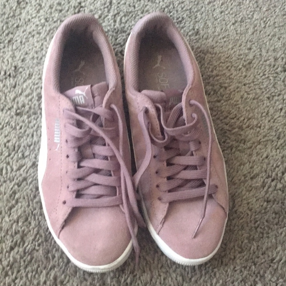 Purple soft foam optimal comfort puma shoes